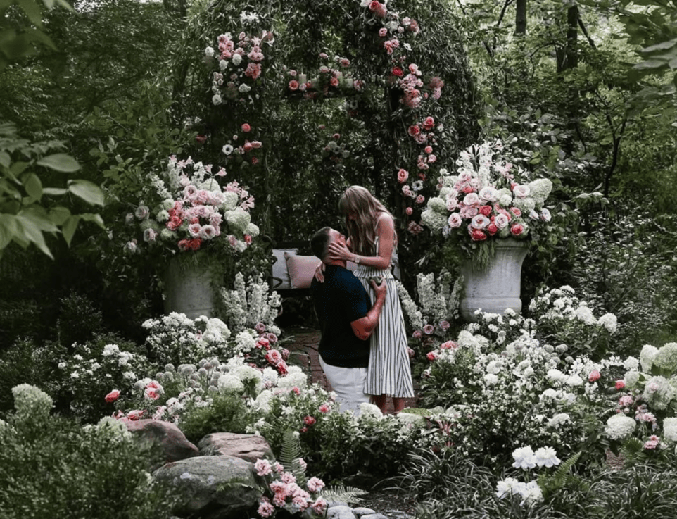 在交往了那么多任男友后<strong></p>
<p>抹茶交易所美区</strong>,霉霉为什么最终选择和他订婚?