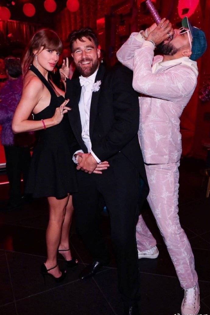 天后霉霉与运动员男友订婚<strong></p>
<p>抹茶交易所美区</strong>,戴百万钻戒配卡地亚腕表,官宣照含金量略高!