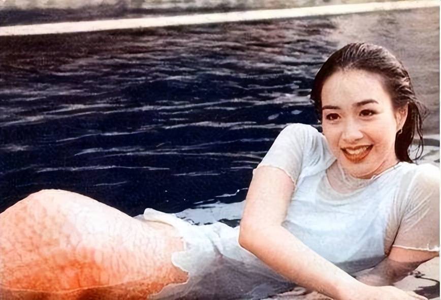 考古|张伦硕称张维伊像以前的自己 <strong></p>
<p>抹茶交易所美区</strong>,曾娶大11岁钟丽缇被嘲,如今成为重组家庭中教科书般的男人?