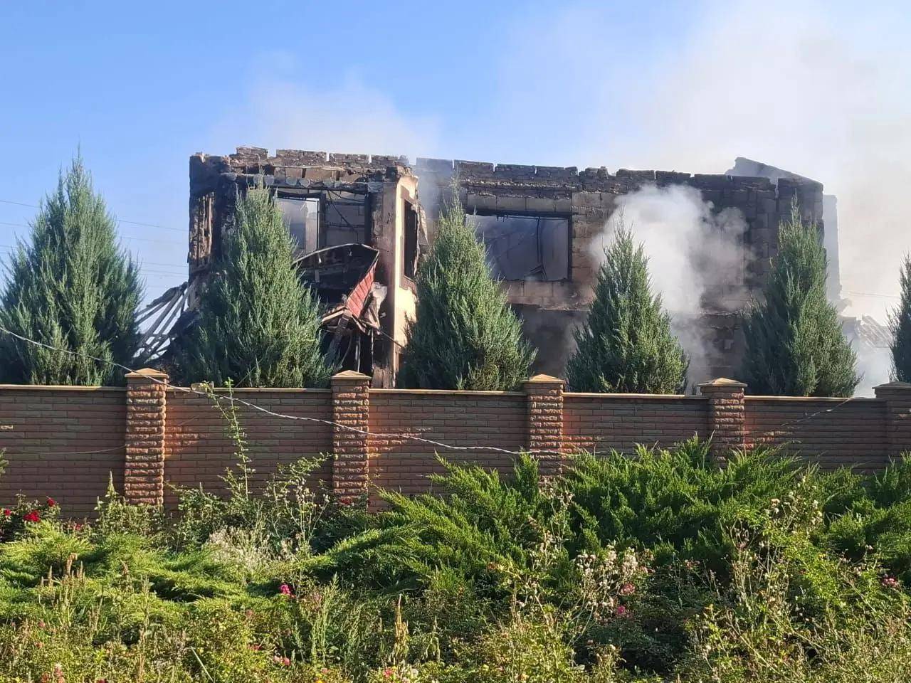 报仇不隔夜<strong></p>
<p>抹茶交易所美区</strong>，乌庆祝炸核电站得手，不到12小时，俄连炸乌境内10地