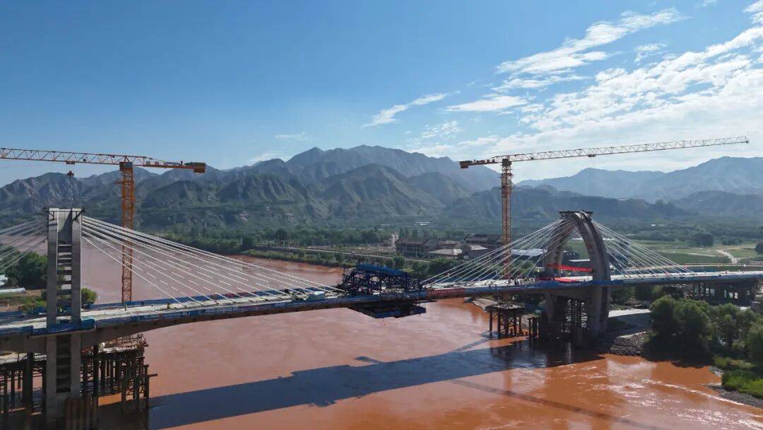 全面贯通，预计年底通车！