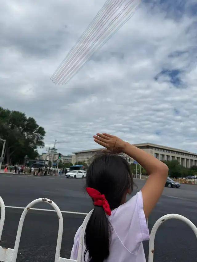 不装了<strong></p>
<p>抹茶交易所杠杆多少</strong>！一口气看完九三大阅兵武器装备！谁说我们一个也不认识？
