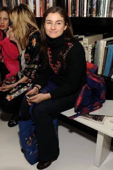 年近四十<strong></p>
<p>抹茶交易所杠杆多少</strong>,二孩妈妈,不骨感不时髦,却成了女魔头接班人