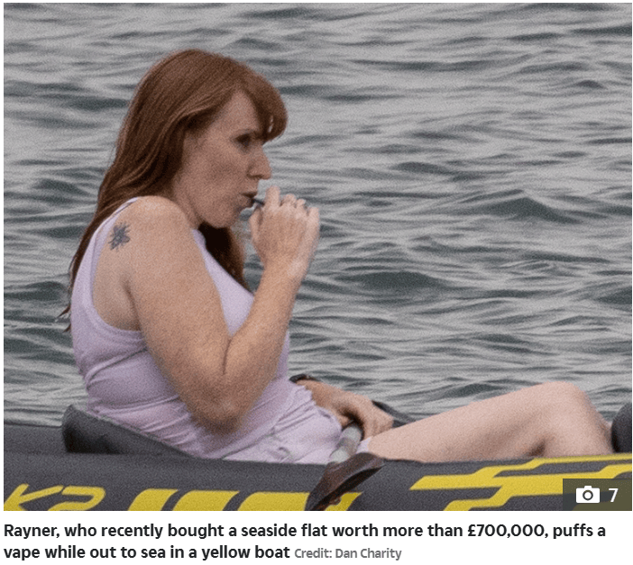 金正恩女儿首登国际舞台<strong></p>
<p>抹茶交易所导出钱包</strong>,引爆接班传闻!英国首相被架空,工党内斗成全武行…