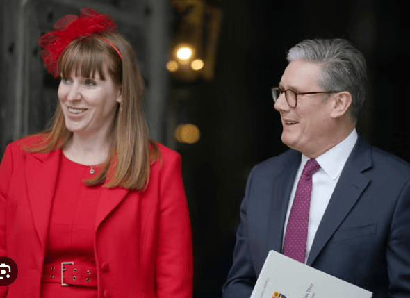 金正恩女儿首登国际舞台<strong></p>
<p>抹茶交易所导出钱包</strong>,引爆接班传闻!英国首相被架空,工党内斗成全武行…