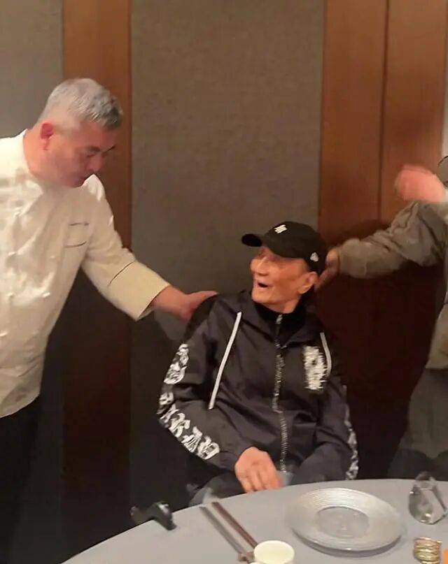 考古|89岁谢贤现身依旧时髦！与小49岁女友分手后开搞事业<strong></p>
<p>抹茶交易所导出钱包</strong>，疑已交代后事的他太潇洒