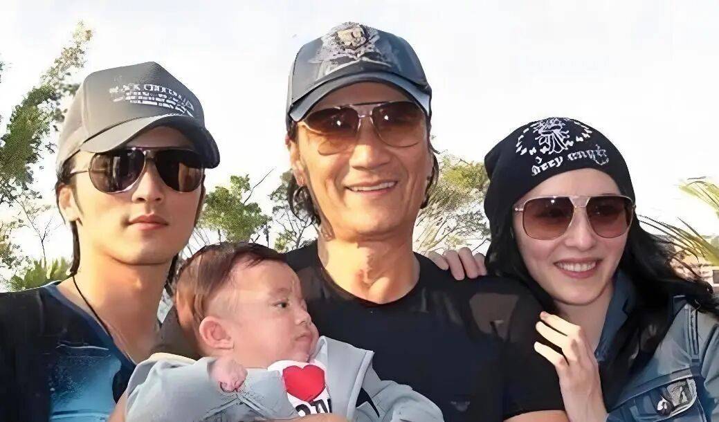 考古|89岁谢贤现身依旧时髦！与小49岁女友分手后开搞事业<strong></p>
<p>抹茶交易所导出钱包</strong>，疑已交代后事的他太潇洒