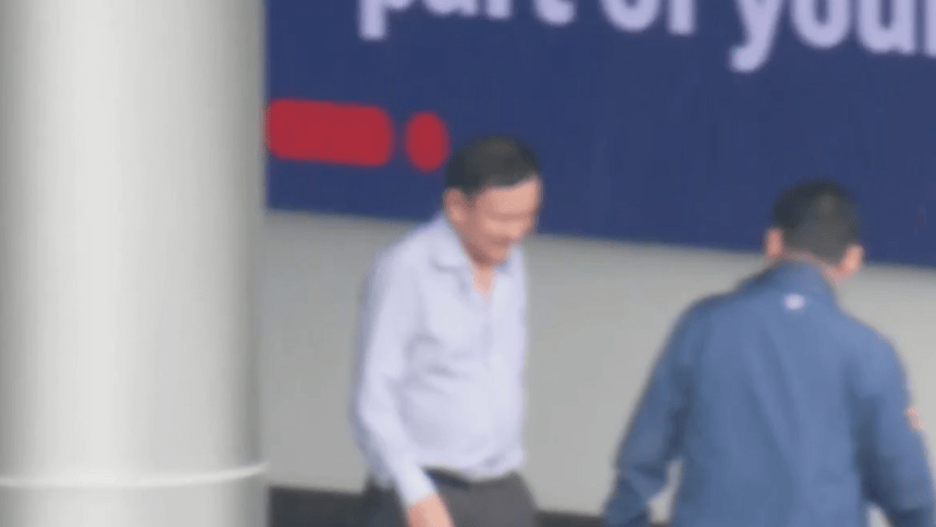 他信回泰国后<strong></p>
<p>抹茶数字货币交易所app下载</strong>,被判有罪,须重新服刑1年!泰国新总理选举当日,他曾飞去迪拜