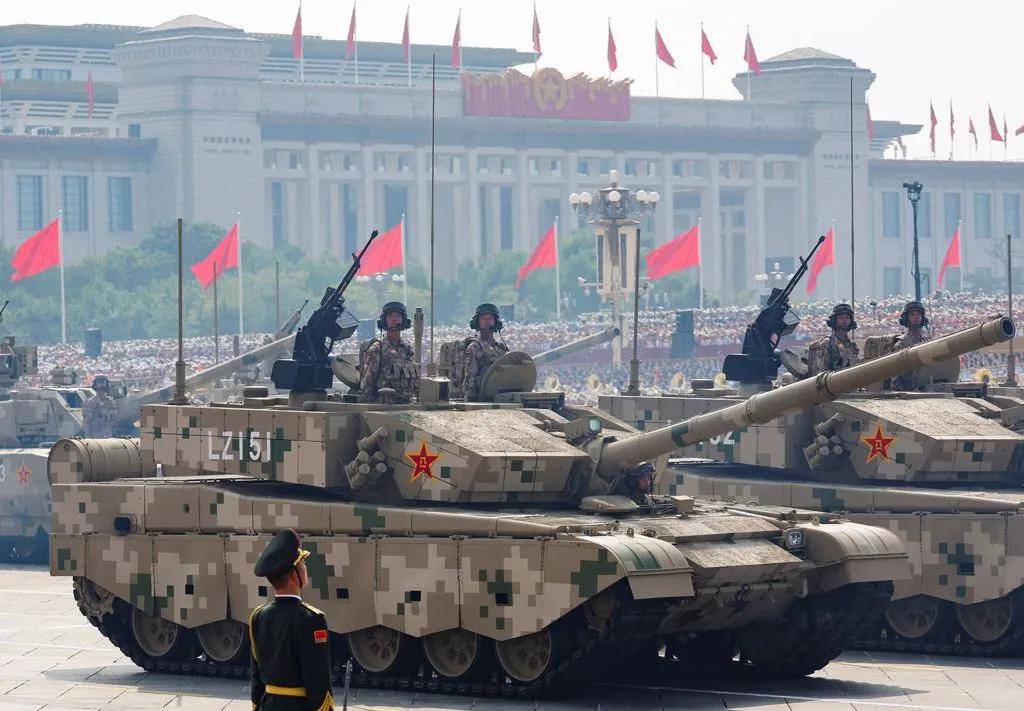 上打无人机<strong></p>
<p>抹茶数字货币交易所app下载</strong>，下打坦克！混动电驱！360度全景！100坦克有多厉害？