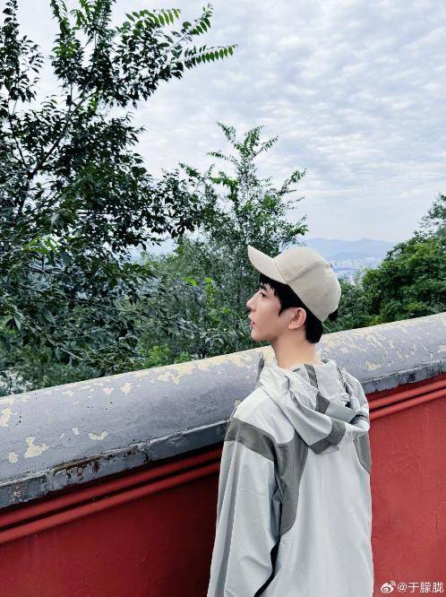 37岁男演员于朦胧被传坠楼<strong></p>
<p>抹茶交易所资质</strong>，7月刚注销工作室，警方回应