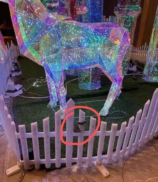 九寨沟一酒店大堂出现蝮蛇<strong></p>
<p>抹茶交易所资质</strong>，小孩还摸了蛇头！当地通报：孩子没被咬伤，已全面排查