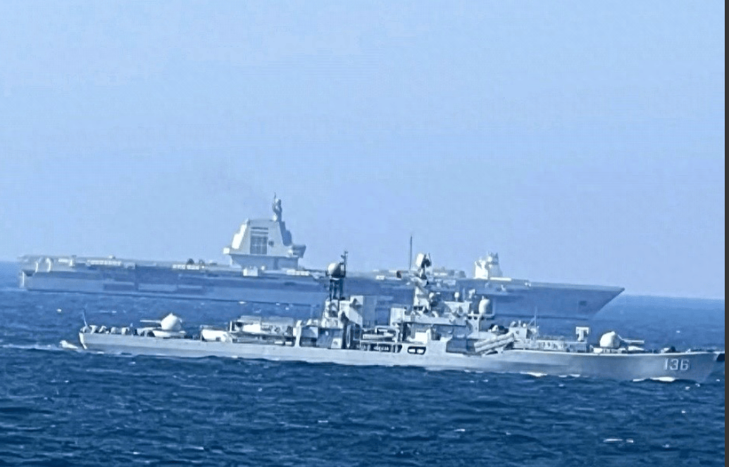 现代级巨舰打头阵，福建舰穿越台岛海峡！日本军机紧急起飞
