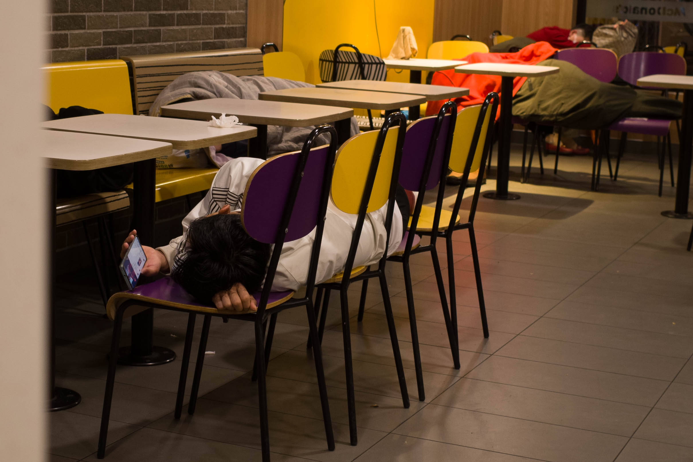 麦当劳夜宿者:老人占六成<strong></p>
<p>抹茶交易所大陆</strong>,各有心酸事