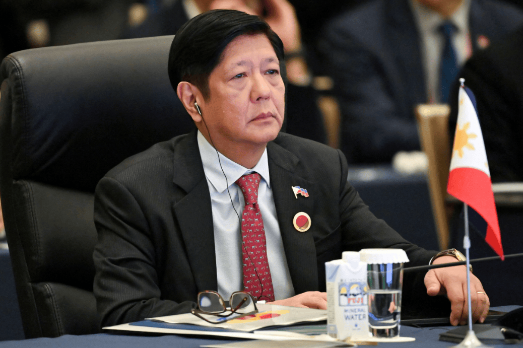 菲律宾局势突变！全军已进入待命状态<strong></p>
<p>抹茶交易所app操作如何</strong>，马科斯点的火，终究烧到了自己身上