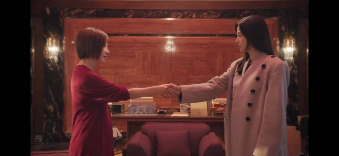 44岁要去“竞选总统”的全智贤<strong></p>
<p>抹茶交易所app操作如何</strong>，穿衣风格都变了！