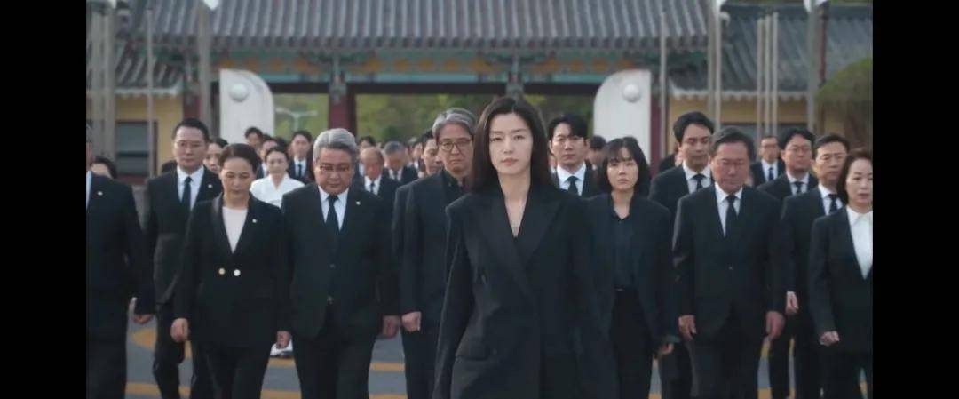 44岁要去“竞选总统”的全智贤<strong></p>
<p>抹茶交易所app操作如何</strong>，穿衣风格都变了！