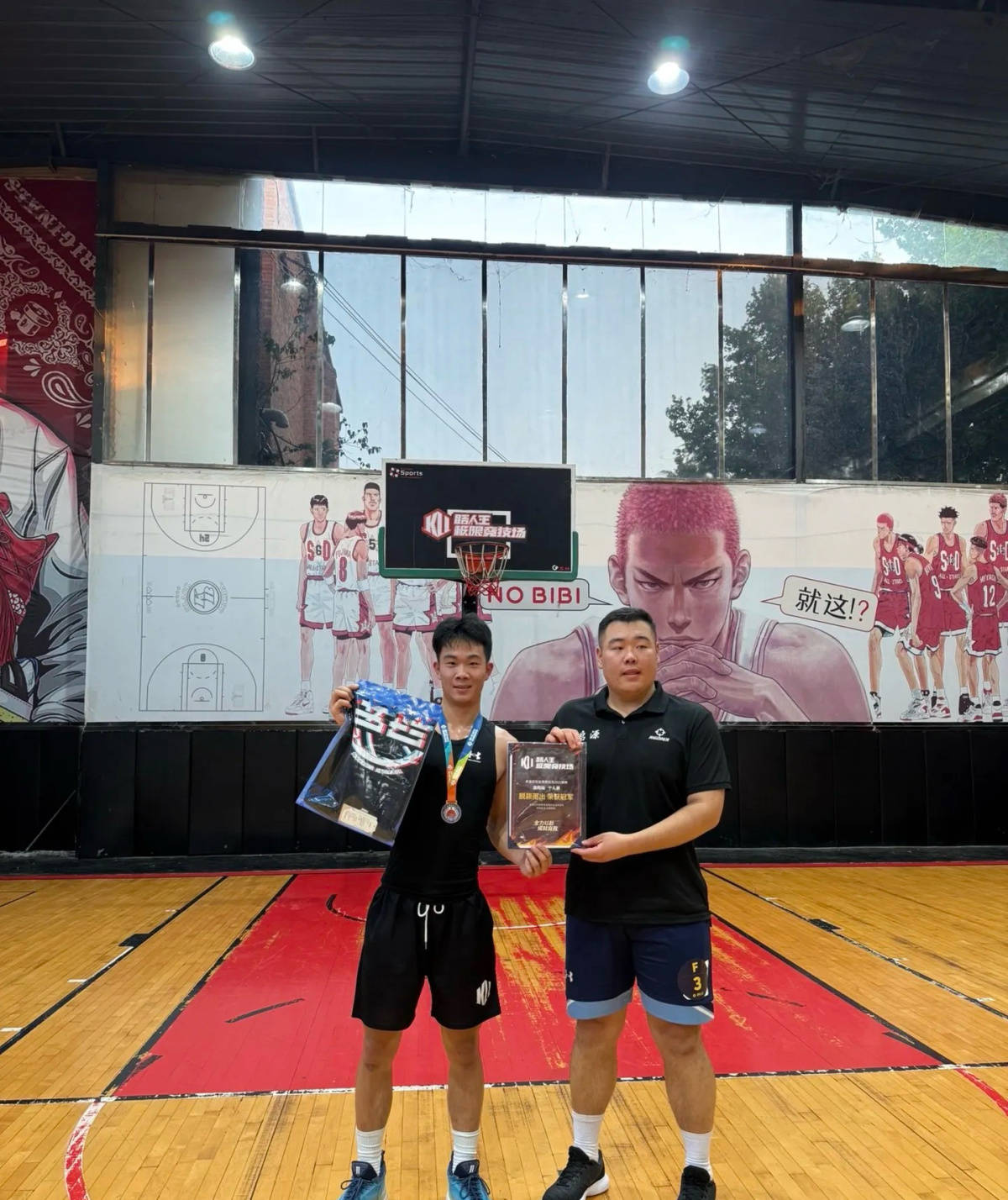 郑州178厘米大学生扣碎篮板<strong></p>
<p>抹茶交易所中文版</strong>,校方:说明弹跳力好!学校出资购买新篮板,已安装好