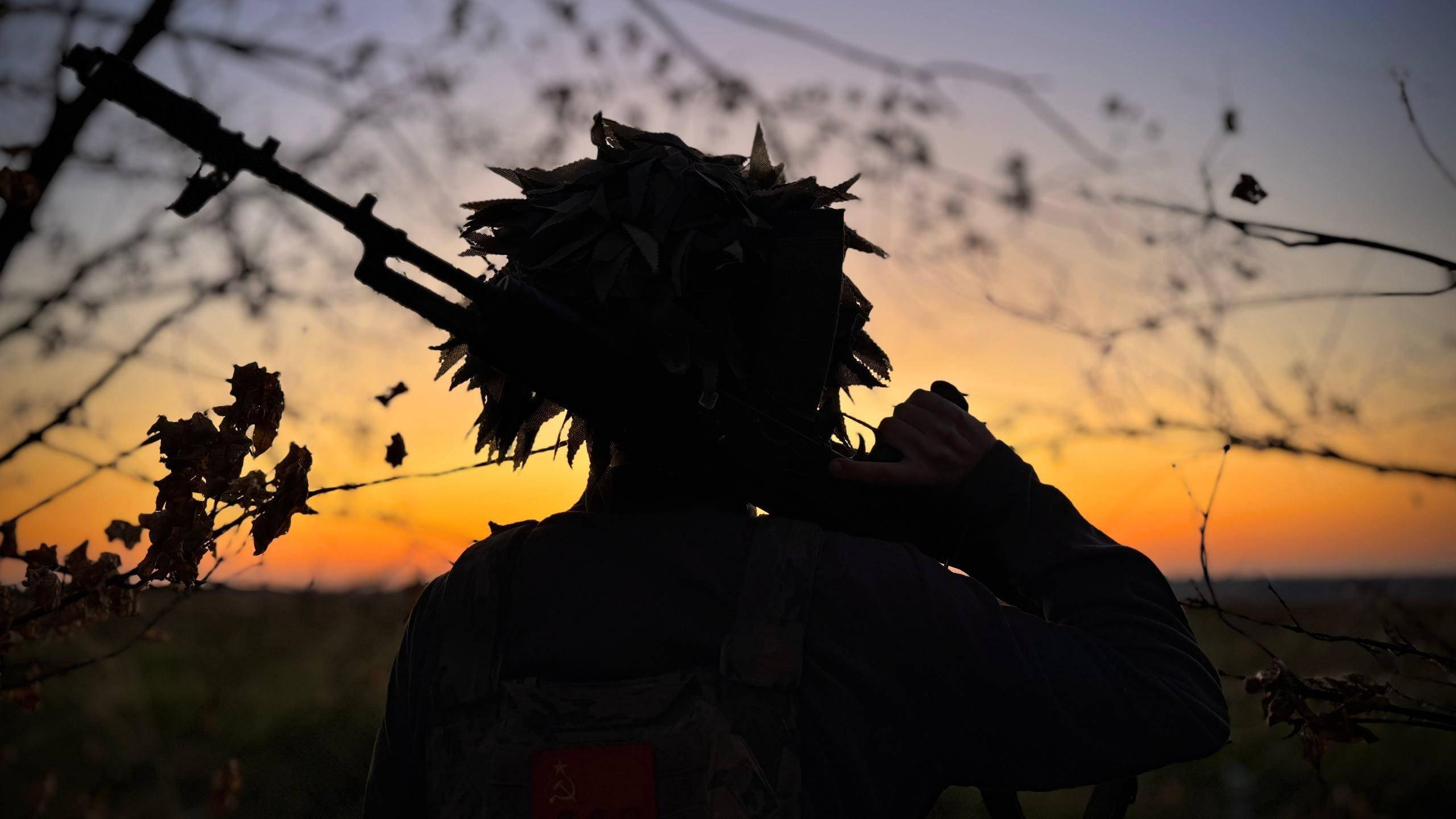 俄军敢死队爬了4天管道<strong></p>
<p>抹茶交易所中文版</strong>，一下子杀入库皮扬斯克市，打懵守城乌军