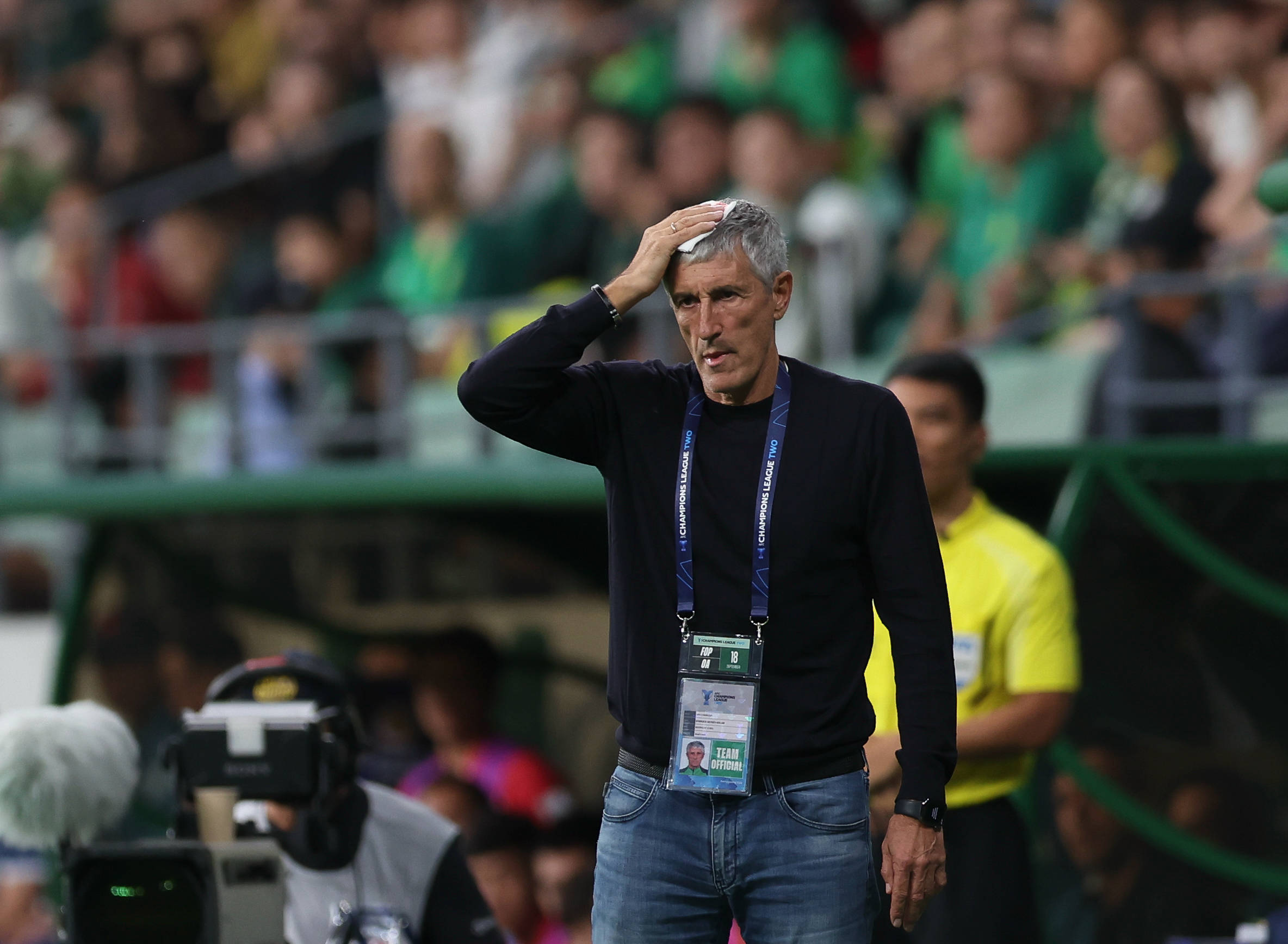 国安主帅回应被踢伤:<strong></p>
<p>抹茶交易所安卓下载app</strong>我回到衣室也和恩加说 这是不是瞄着我踢的