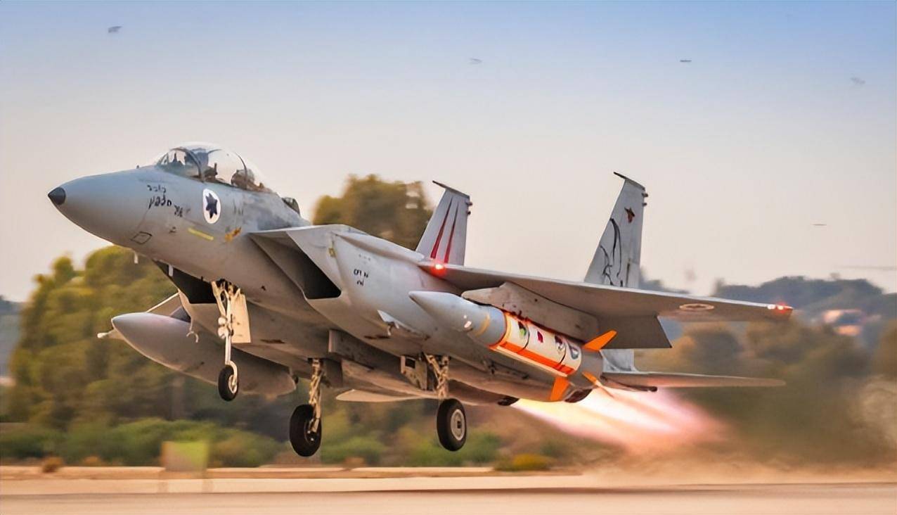 一声巨响<strong></p>
<p>抹茶交易所安卓下载app</strong>,胡塞用导弹证实,卡塔尔被炸是沙特不开火,美军不拦截