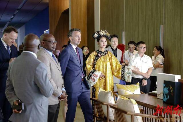 数字之光点亮海丝文明传承路<strong></p>
<p>官方抹茶交易所app下载</strong>,和成天下助力海丝数字艺术公益展