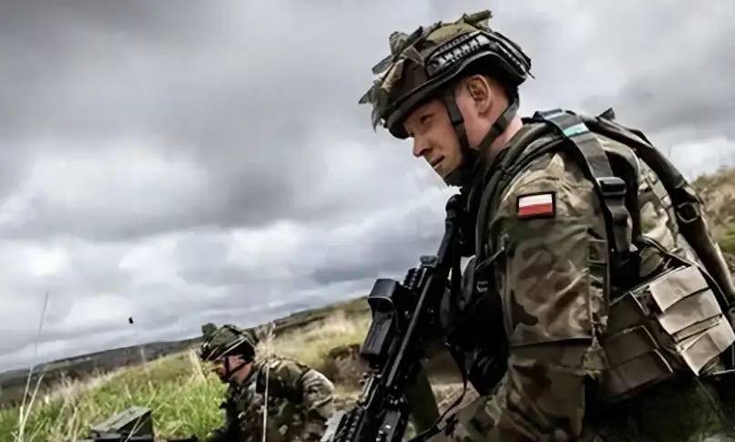 波兰阻碍中欧班列<strong></p>
<p>官方抹茶交易所app下载</strong>,英国强势插手,不到一天,中俄就迅速反击