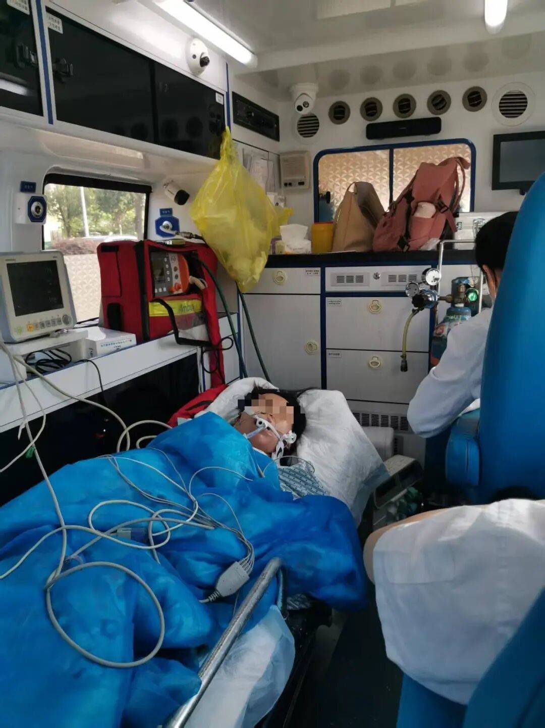 女护士结婚半年发烧头痛<strong></p>
<p>抹茶交易所最低交易金额</strong>，诊治12天才确诊“脑脊髓炎”致丧失劳动能力，鉴定：两家三甲医院因未及早诊断病情，应承担责任