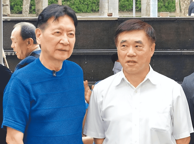 倒计时阶段再生变数!国民党主席选举一人退选<strong></p>
<p>交易所app创始人</strong>,马英九态度转变,台媒大胆作出预测,郑丽文还有机会?