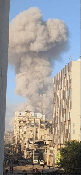 一命抵一命!敢死队手持56步枪<strong></p>
<p>交易所app创始人</strong>,打死一名以军少校,进地道前阵亡