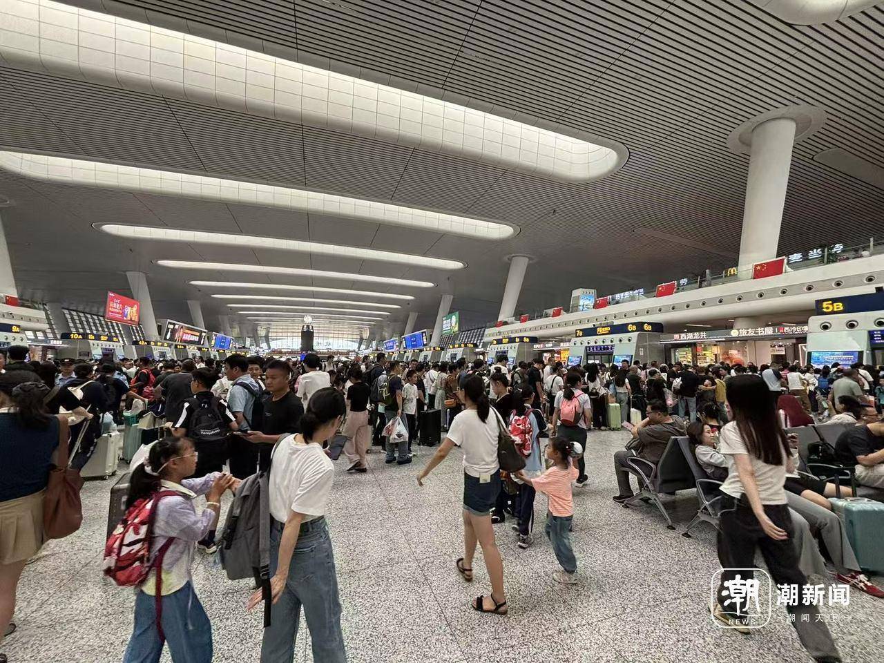 全杭州的娃都出动了?这是刚刚的火车东站<strong></p>
<p>交易所app创始人</strong>!秋假大军即将席卷全国