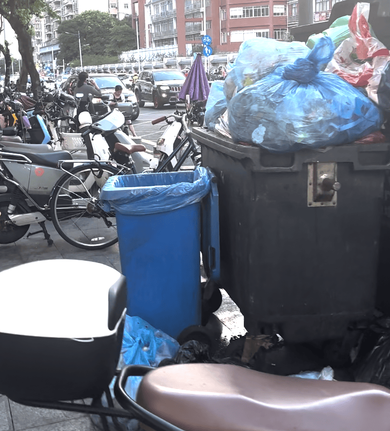 深圳一医院门口被指“举步维艰”<strong></p>
<p>交易所app创始人</strong>!整治后记者实探:仍很堵