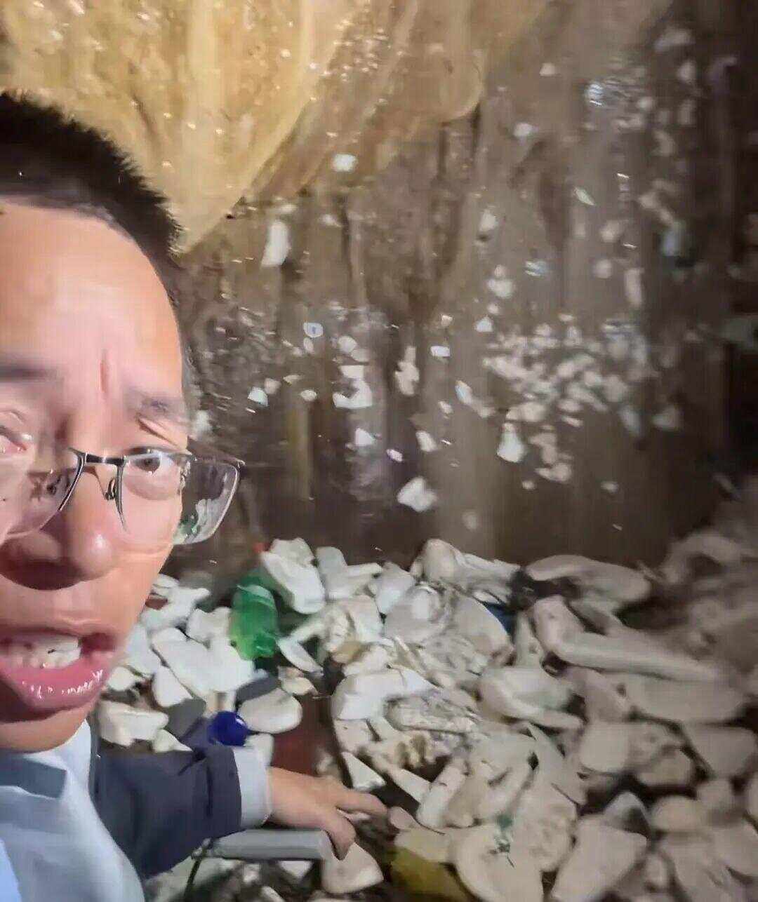 网友曝光溶洞垃圾成山、粪便满地<strong></p>
<p>抹茶交易所</strong>,“至少十层楼高”!官方通报