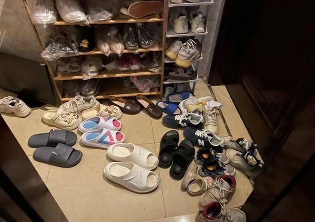 物业“不让门口放鞋子”<strong></p>
<p>抹茶交易所</strong>,门口放鞋柜违法吗?