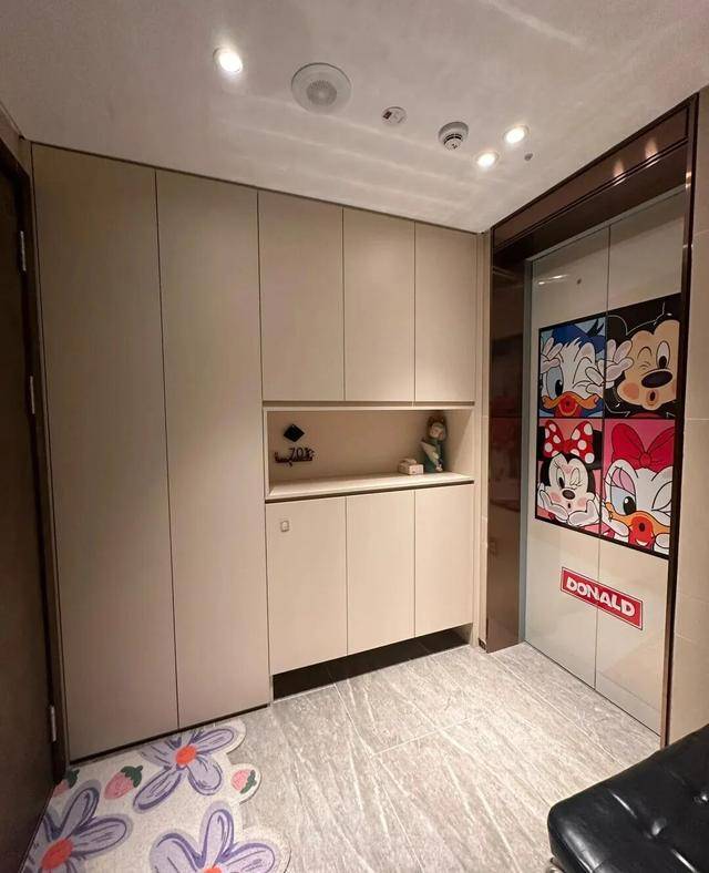 物业“不让门口放鞋子”<strong></p>
<p>抹茶交易所</strong>,门口放鞋柜违法吗?