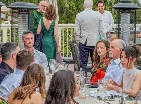 无意还是戏精?她办婚礼<strong></p>
<p>抹茶交易所中国下载</strong>,分手多年的他隔空说“我愿意”?