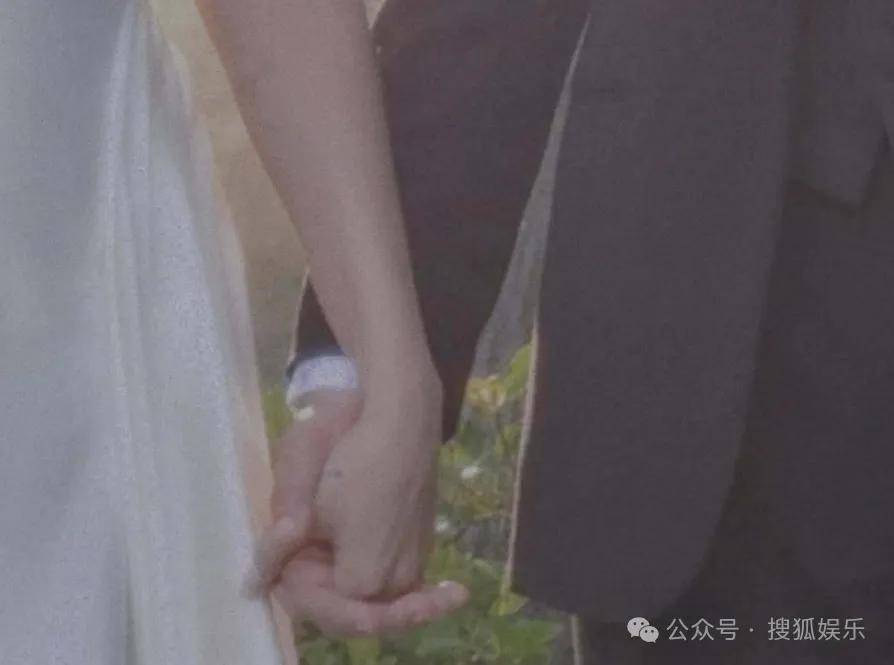 无意还是戏精?她办婚礼<strong></p>
<p>抹茶交易所中国下载</strong>,分手多年的他隔空说“我愿意”?