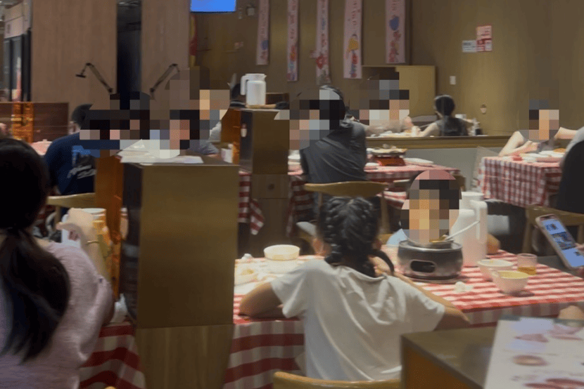 实探整改后的西贝门店:餐厅满员<strong></p>
<p>抹茶交易所中国下载</strong>,多位家长带儿童就餐;降价几元;后厨改为现场制作