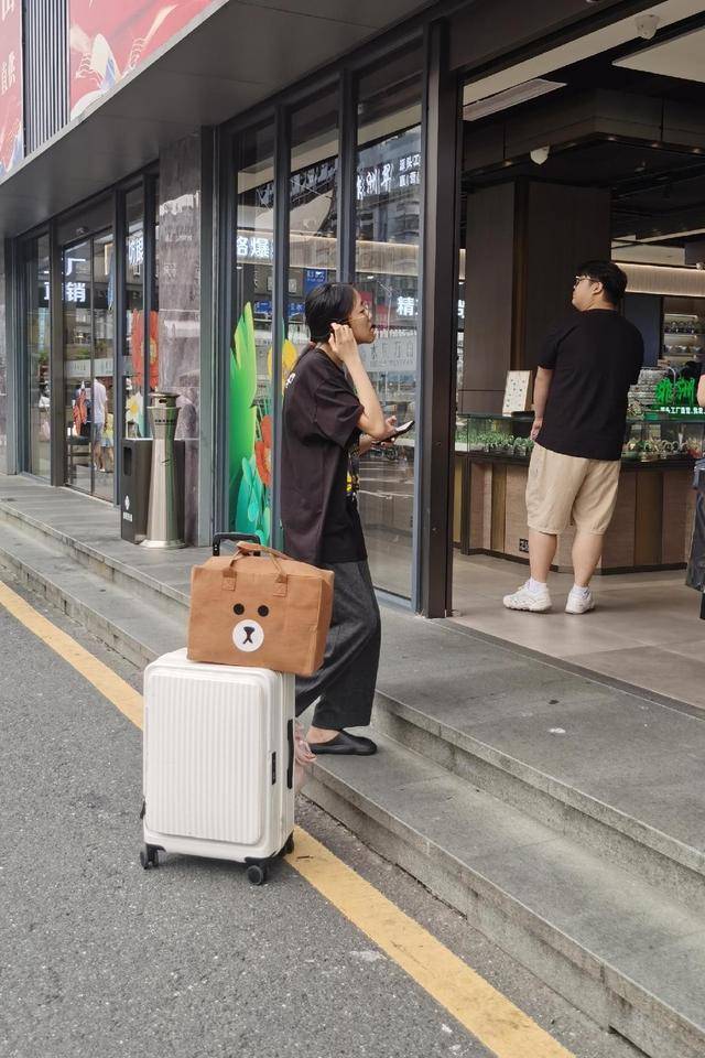 3900美元<strong></p>
<p>越南抹茶交易所</strong>,金价再突破!黄金周深圳“旅游+淘金”火了