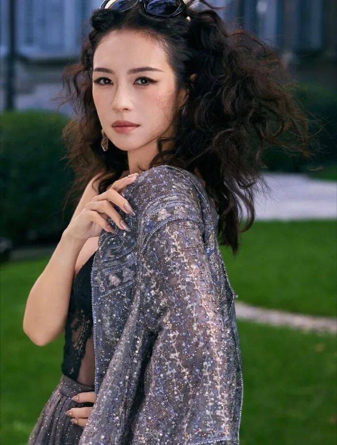 时装周上的女明星<strong></p>
<p>越南抹茶交易所</strong>，秋冬氛围感一键封顶！