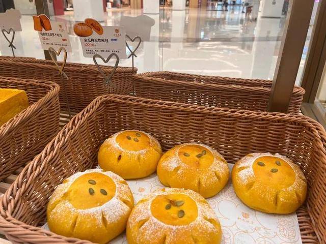 一小时售罄<strong></p>
<p>越南抹茶交易所</strong>!年轻人涌入医院抢面包