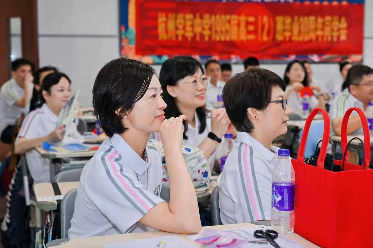 那个让老师骄傲的“调皮”班级！30年同学聚会<strong></p>
<p>下载抹茶数字货币交易所</strong>，还伴有一封来自贵州的感谢信