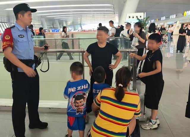 双胞胎哥哥在杭州东站被陌生女子抱走？派出所全员出动<strong></p>
<p>下载抹茶数字货币交易所</strong>，20分钟锁定“嫌疑人”，万万没想到……