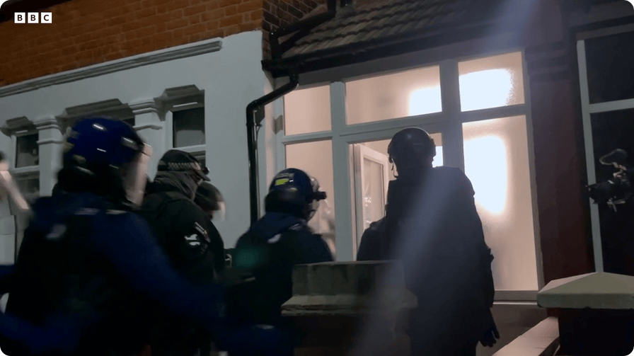 凯特患癌竟因辉瑞疫苗?伦敦4万被盗手机直飞香港<strong></p>
<p>抹茶交易所</strong>,比贩毒暴利产业链曝光…