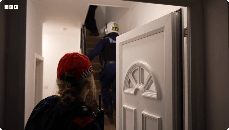 凯特患癌竟因辉瑞疫苗?伦敦4万被盗手机直飞香港<strong></p>
<p>抹茶交易所</strong>,比贩毒暴利产业链曝光…