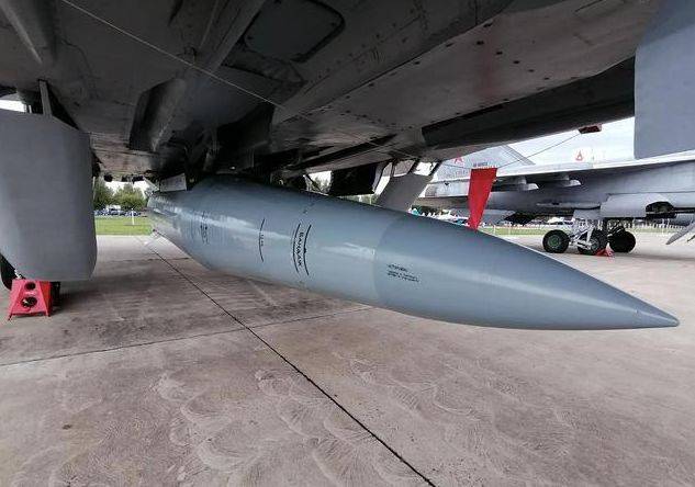 “爱国者”变成废铁<strong></p>
<p>抹茶交易所</strong>，乌军开始被俄弹道导弹暴打，突防概率100%