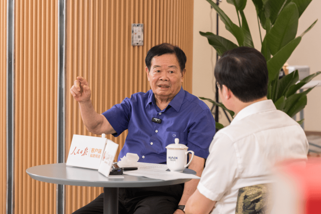 被指“做慈善很慷慨<strong></p>
<p>如何买币</strong>,但对员工比较苛刻”,曹德旺回应