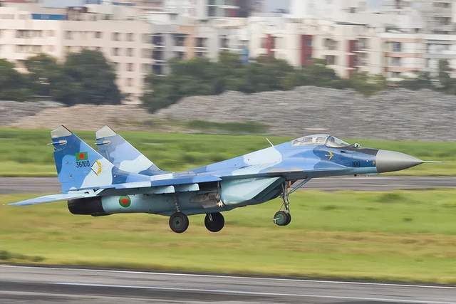 突然到来的惊喜<strong></p>
<p>如何买币</strong>?孟加拉国表示要22亿美元购买20架歼-10CE?