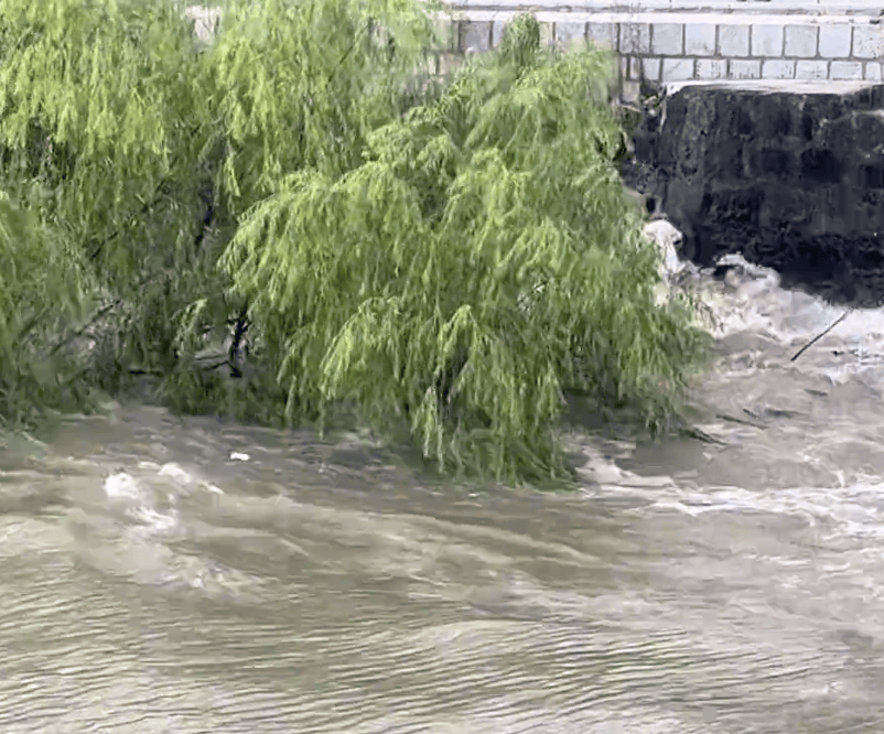 230斤重小伙酒后落水<strong></p>
<p>抹茶交易所杠杆代币</strong>，漂浮7小时终获救……