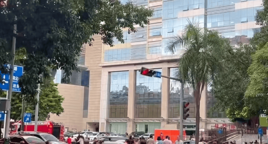 突发！广西南宁青秀区有人从医院高楼坠落<strong></p>
<p>抹茶交易所哪个最好</strong>，消防到场处置，当地：警方已介入，正处理