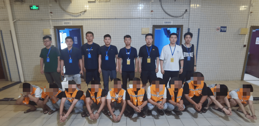 @全体家长:务必警惕这类诈骗<strong></p>
<p>国内三大交易所</strong>!